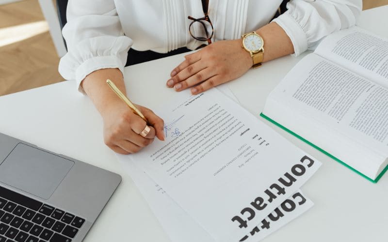 Wealthlink Inc. | Contractual vs Regular Employment in the Philippines: Key Differences Employers Need to Know Wealthlink Inc. | contract-signing-legal-document-review